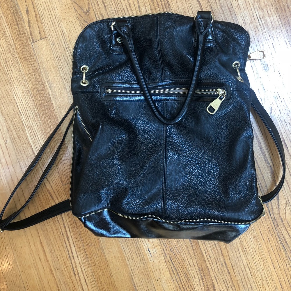 Convenient stylish Steve Madden bag